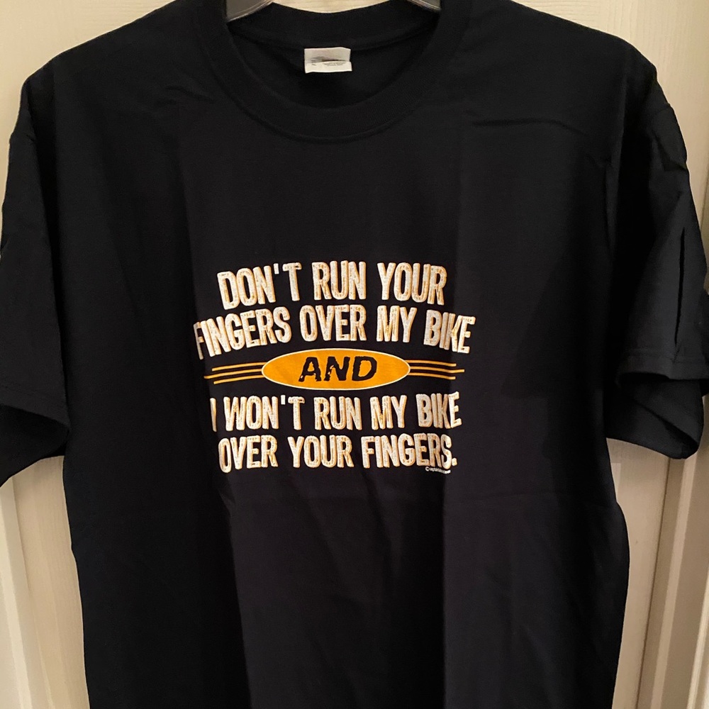 Fruit of Loom Black T-Shirt size XL NWT